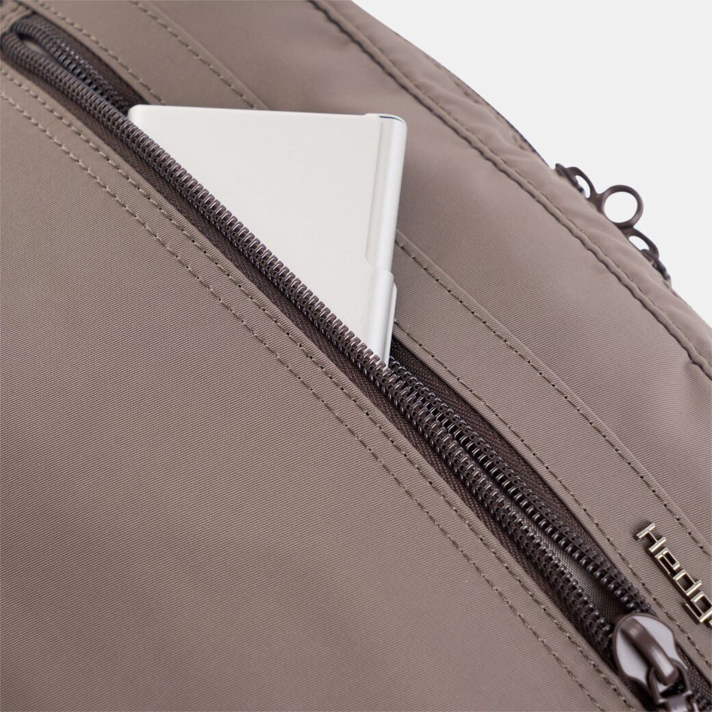 HEDGREN METRO Multi Compartment Crossover RFID - Image 5
