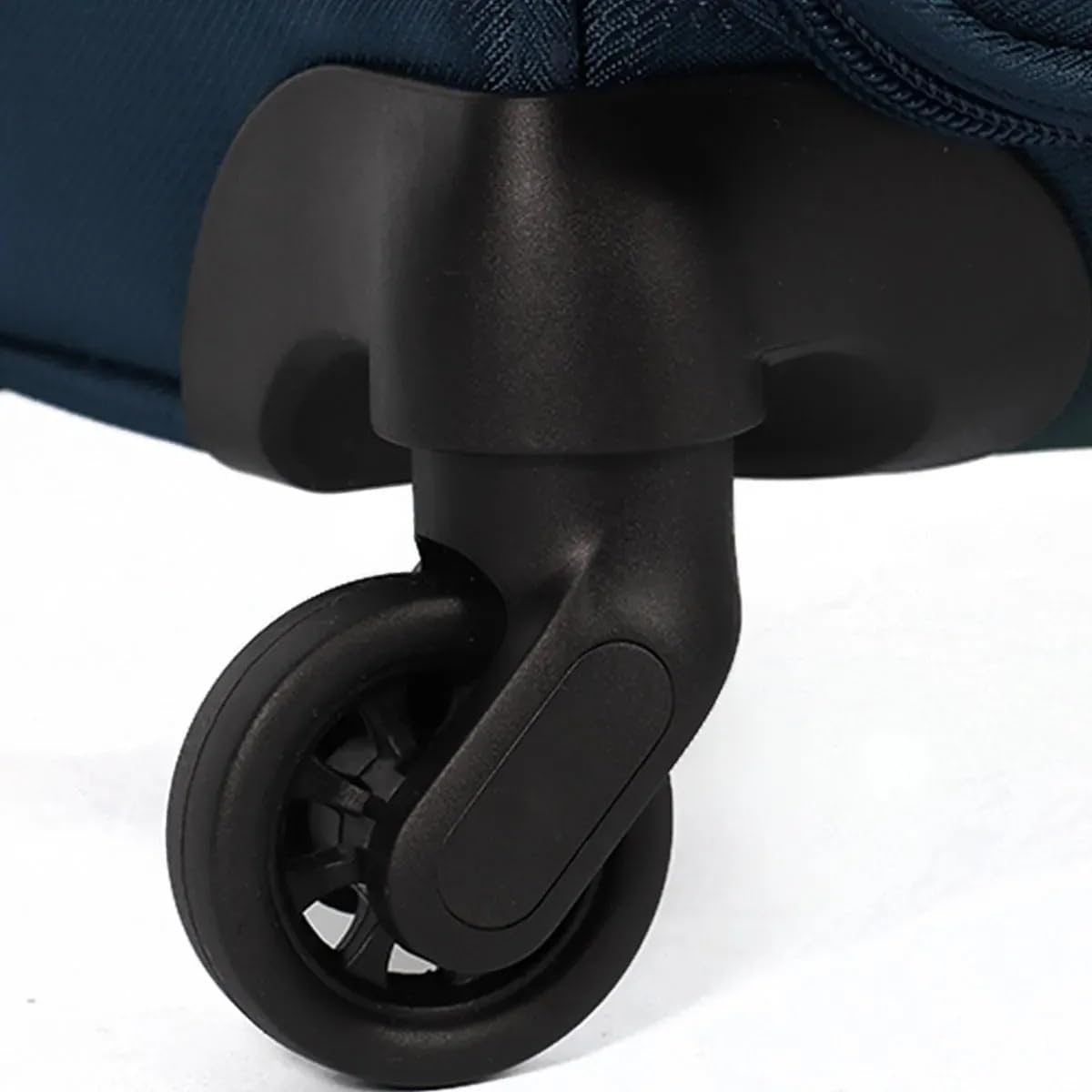 Saleys Travel Bags TRAVELITE FLASH 66CM CHECK IN TROLLEY CASE -NAVY - Image 2