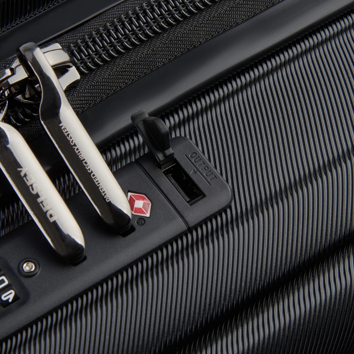 Saleys Travel Bags DELSEY: SHADOW 5.0 70CM 4DW TROLLEY CASE - Black - Image 7
