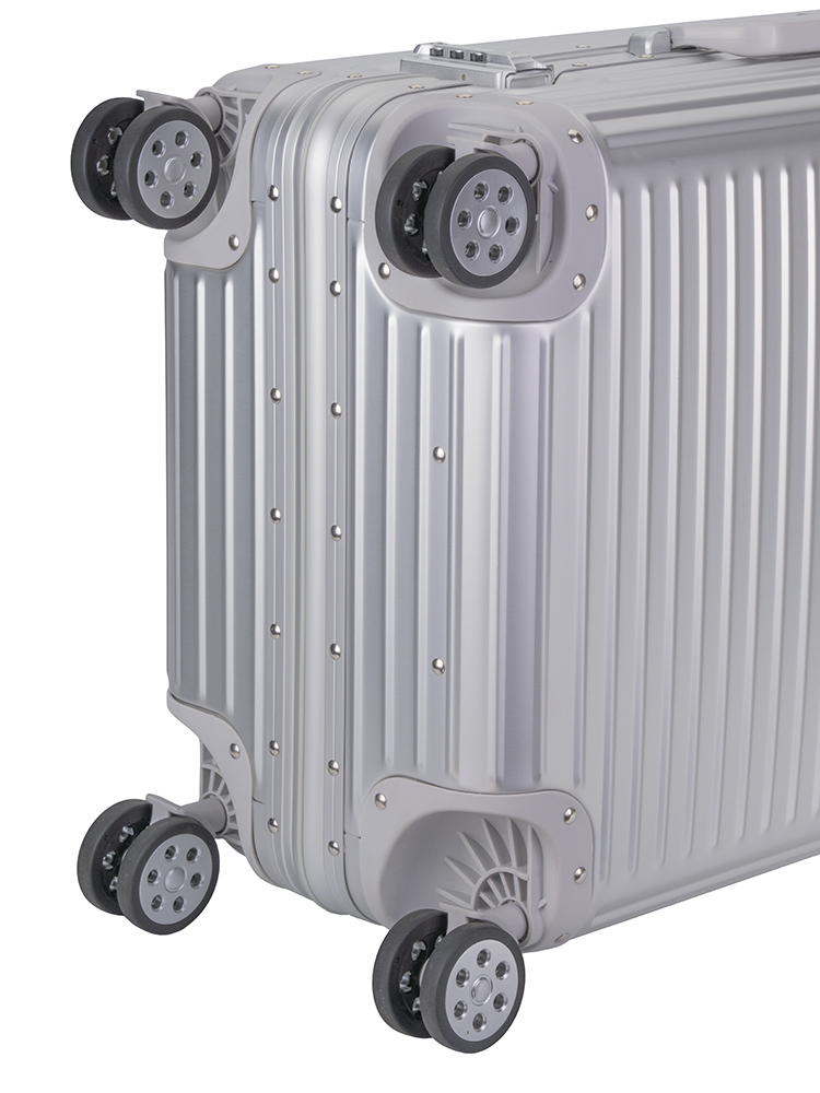 Saleys Travel Bags Cellini Aluminium Medium 4-Wheel Trolley Case - Image 4